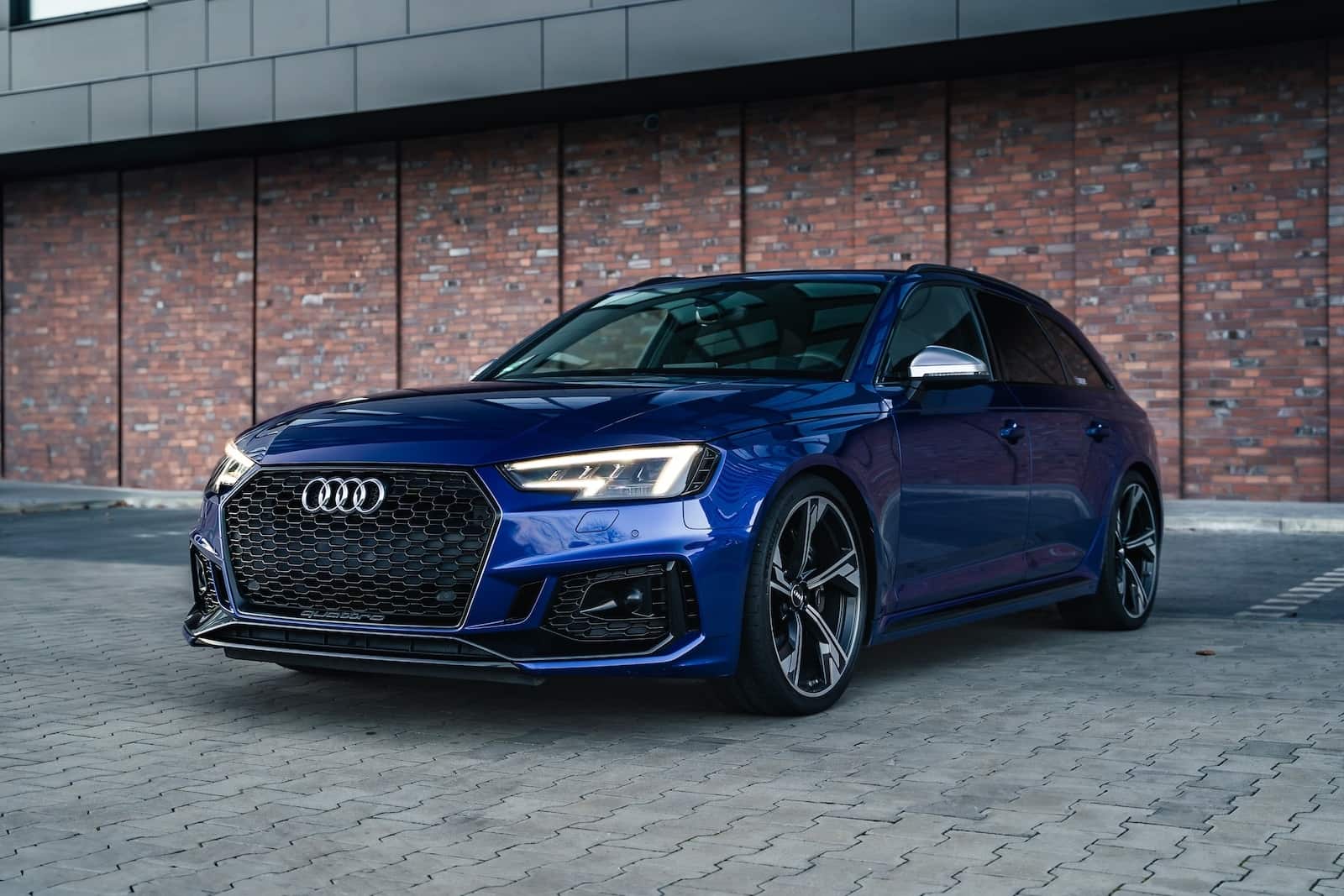 Audi RS4 Sport Quattro - obrazek 5