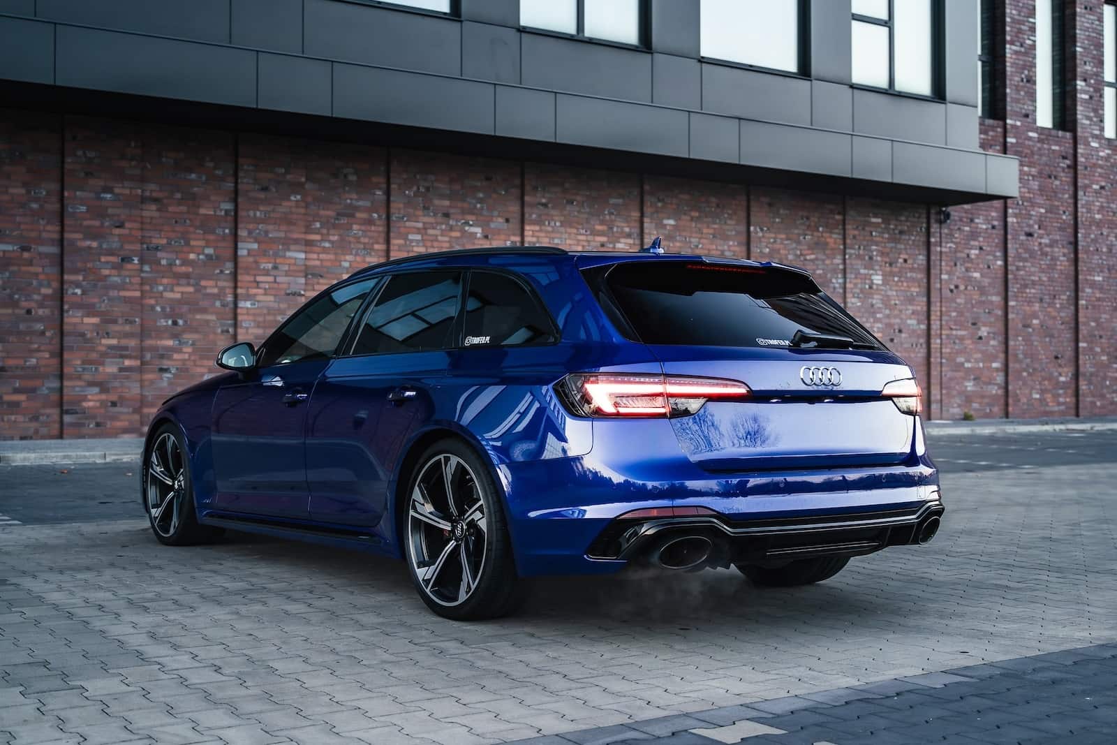 Audi RS4 Sport Quattro - obrazek 6