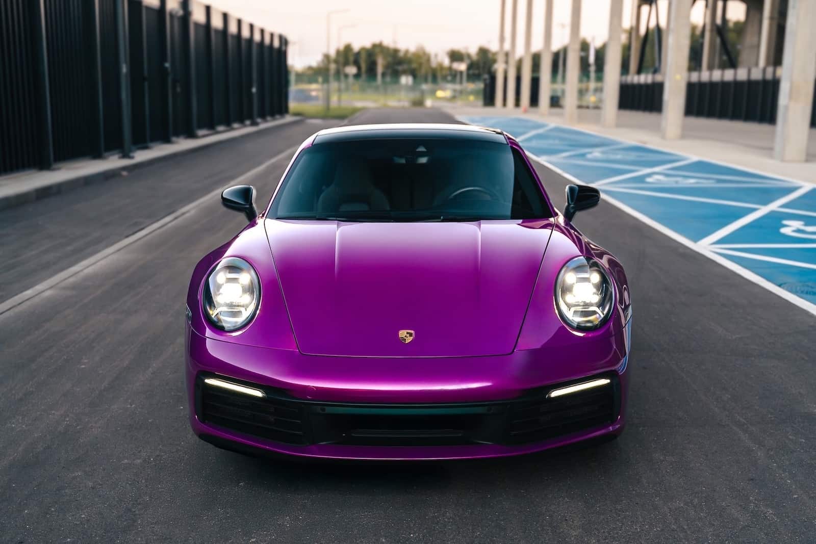 Porsche 911 Carrera 4S - obrazek 4