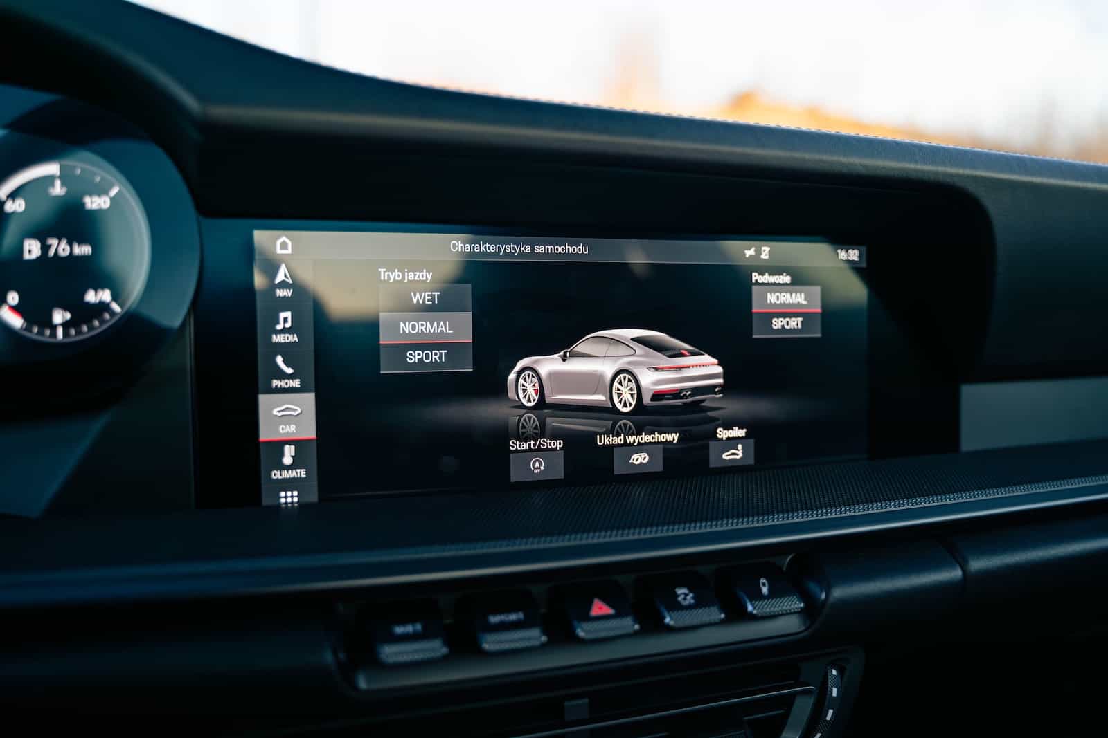 porsche-911-wynajem-multimedia