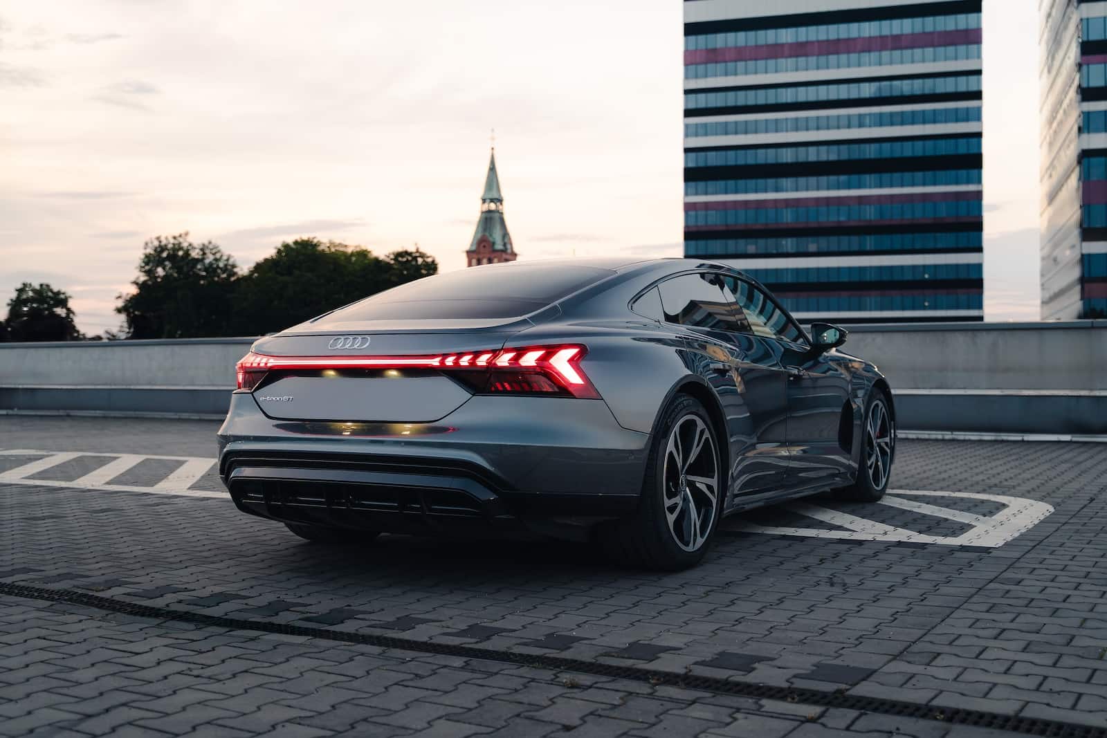 Audi e-Tron GT Quattro - obrazek 6