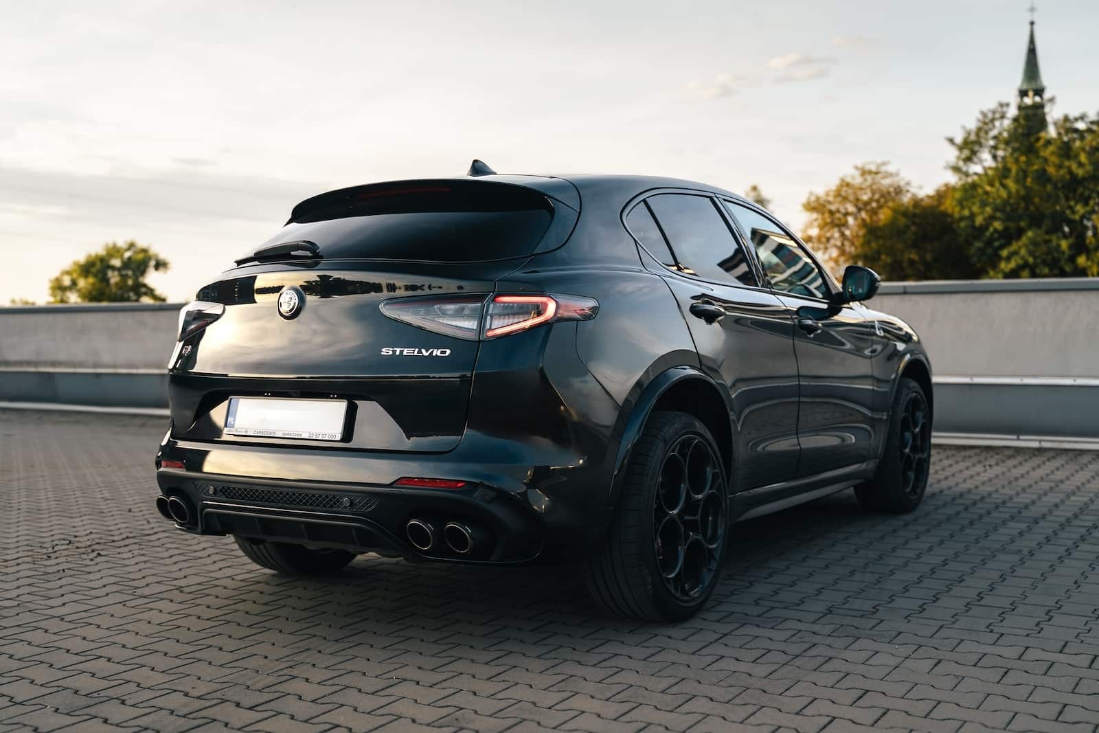 Alfa Romeo Stelvio Quadrifoglio V6 - obrazek 2