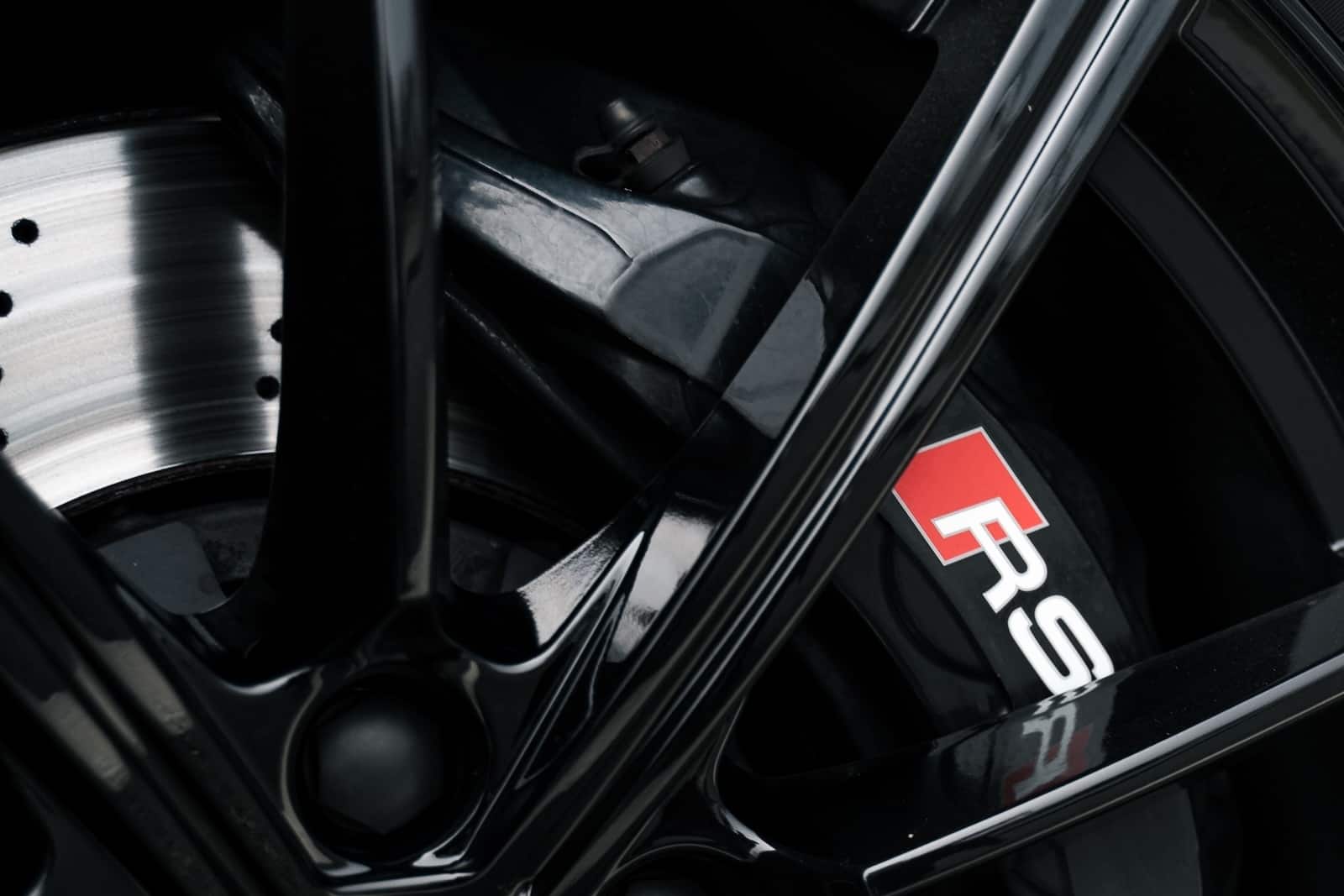 audi-rs4-wynajem-zacisk audi rs4 avant zacisk