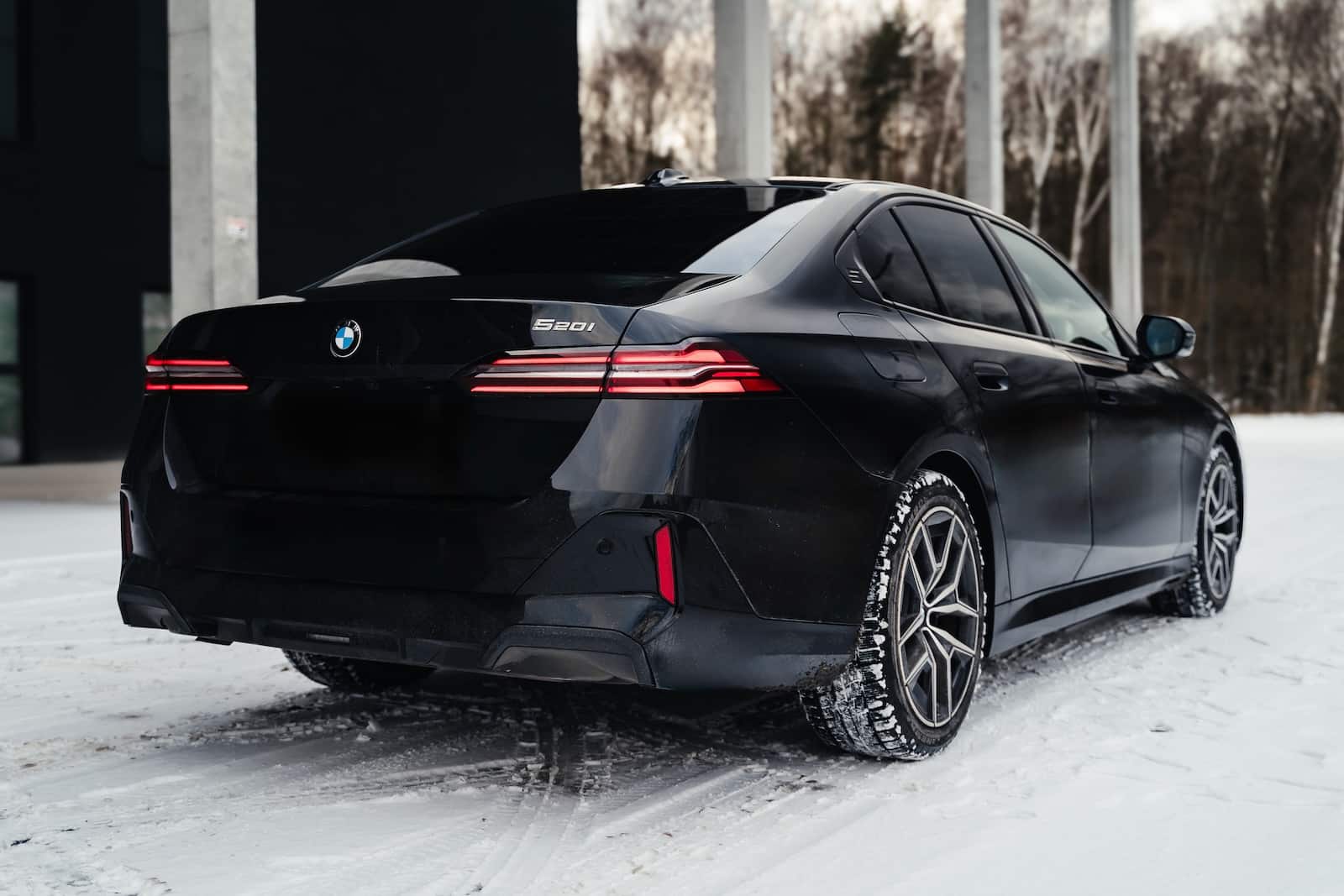 BMW 520i G60 M pakiet - obrazek 14