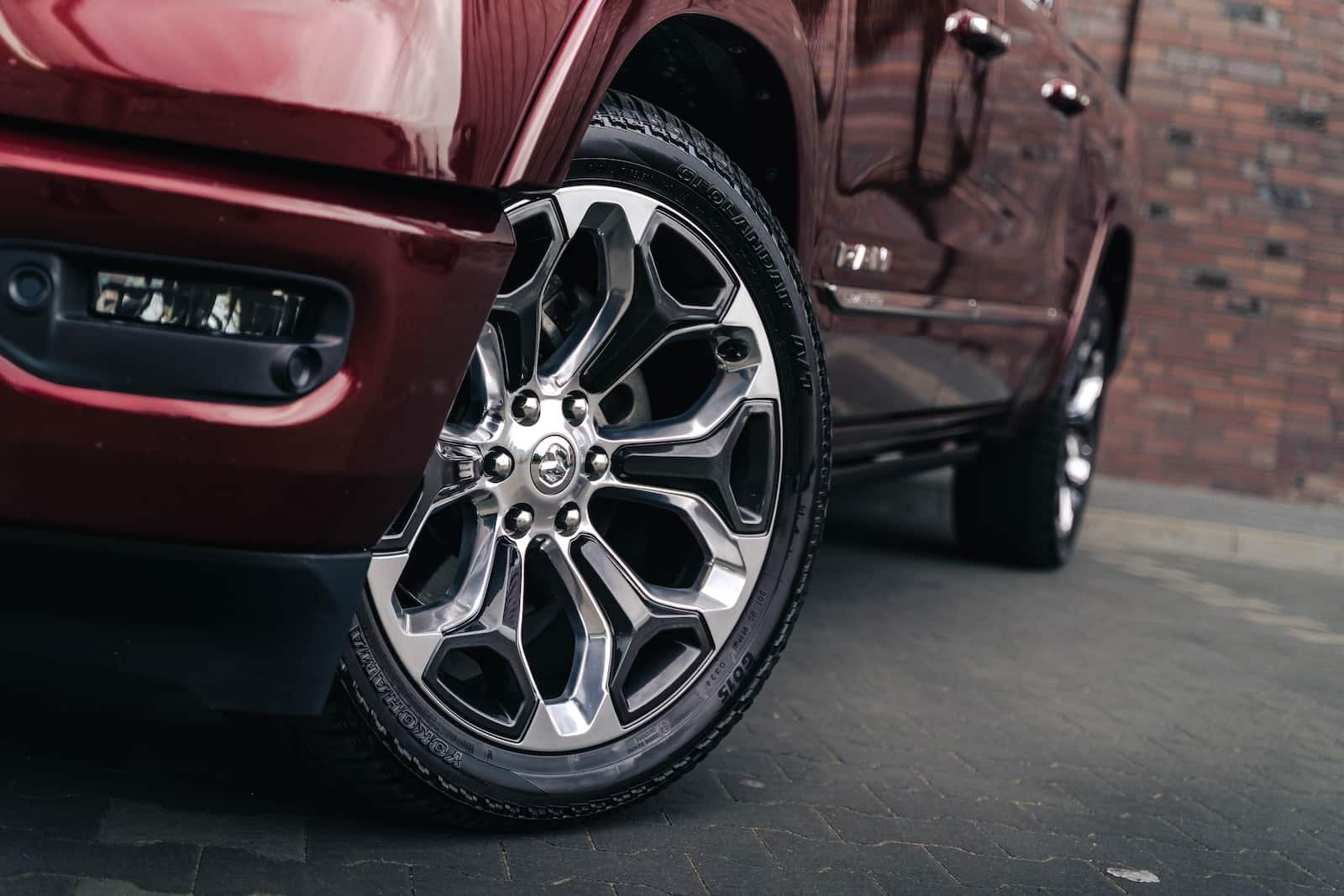 Dodge RAM 1500 Limited 4x4 5.7L HEMI - obrazek 7