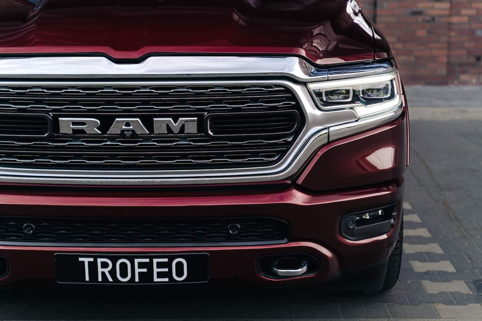 Dodge RAM 1500 Limited 4x4 5.7L HEMI - obrazek 10
