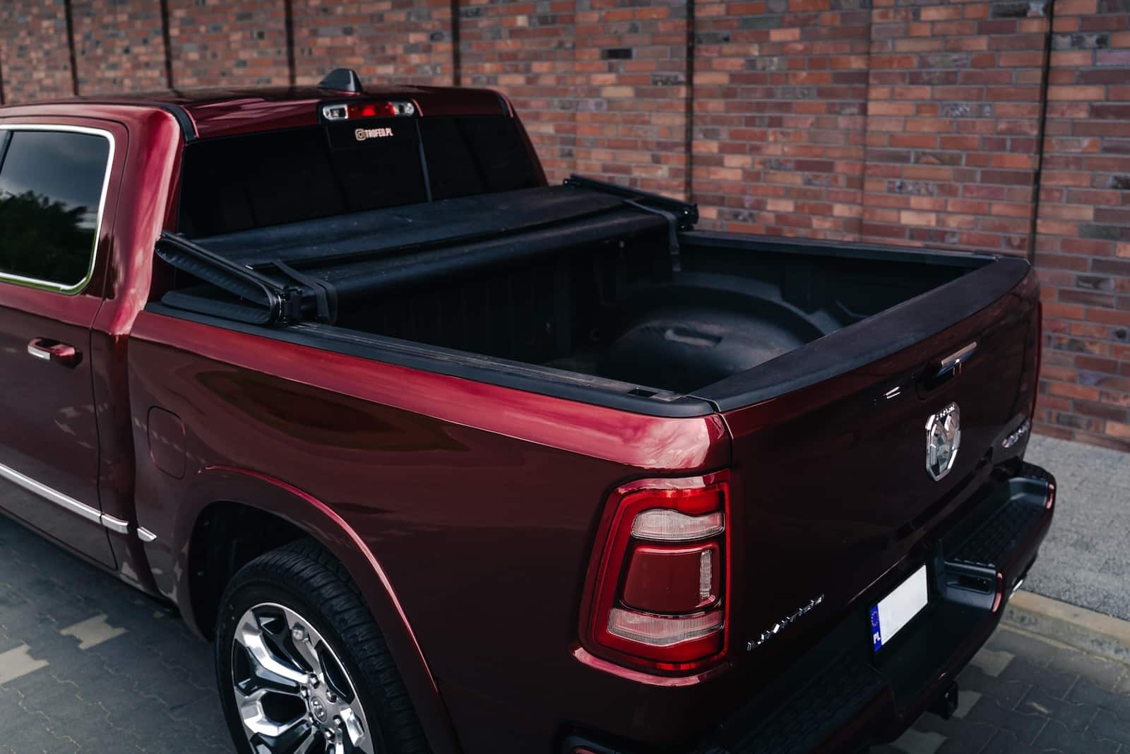 Dodge RAM 1500 Limited 4x4 5.7L HEMI - obrazek 6